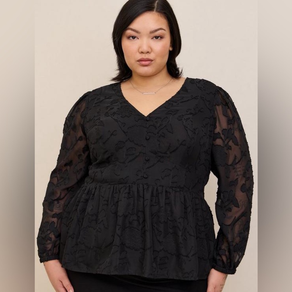 Torrid Black Floral Chiffon Peplum Top Size 3X V Neck Blouson Sleeve